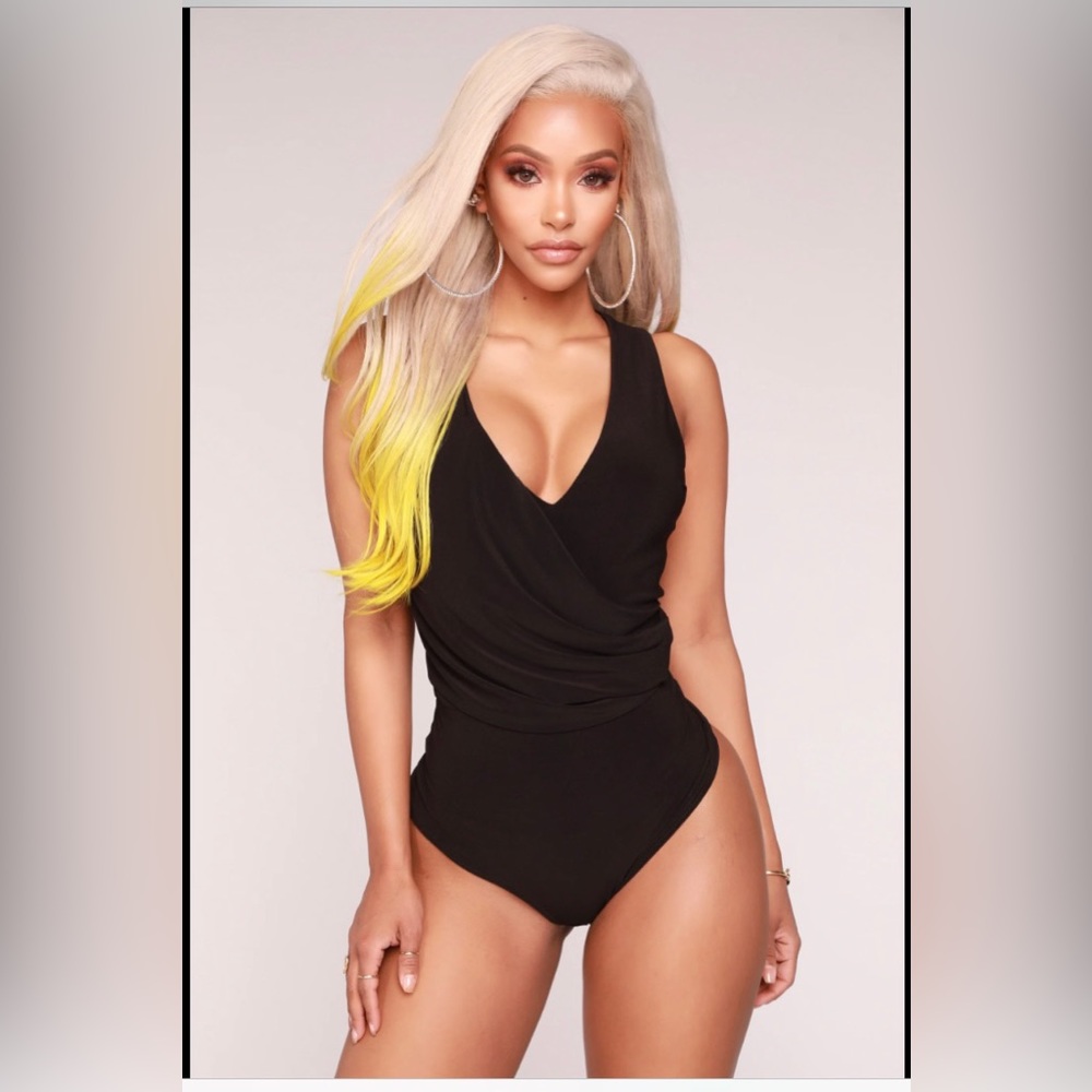 Fashion Nova Black Montse V-neck bodysuit Size XL